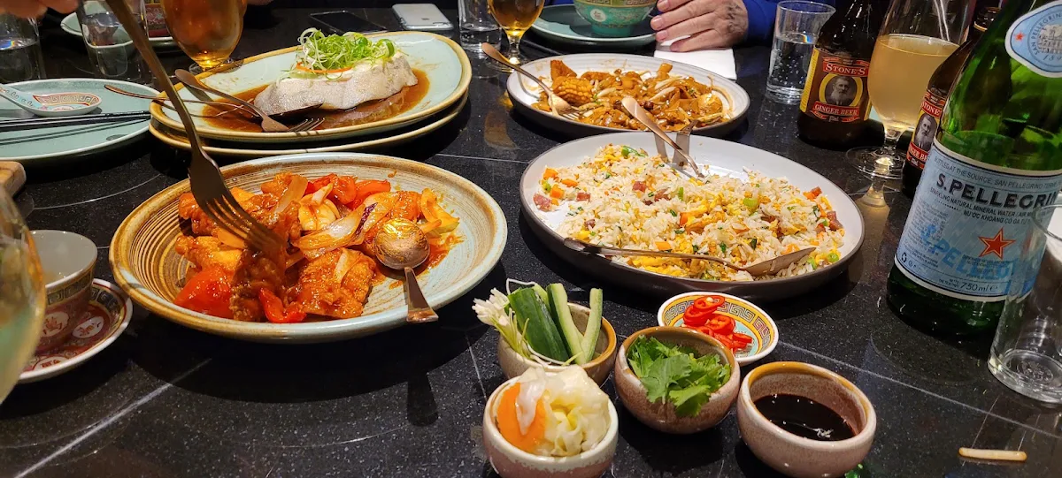Typhoon Slıelter Yangzhou Fried Rice, Tai Tai