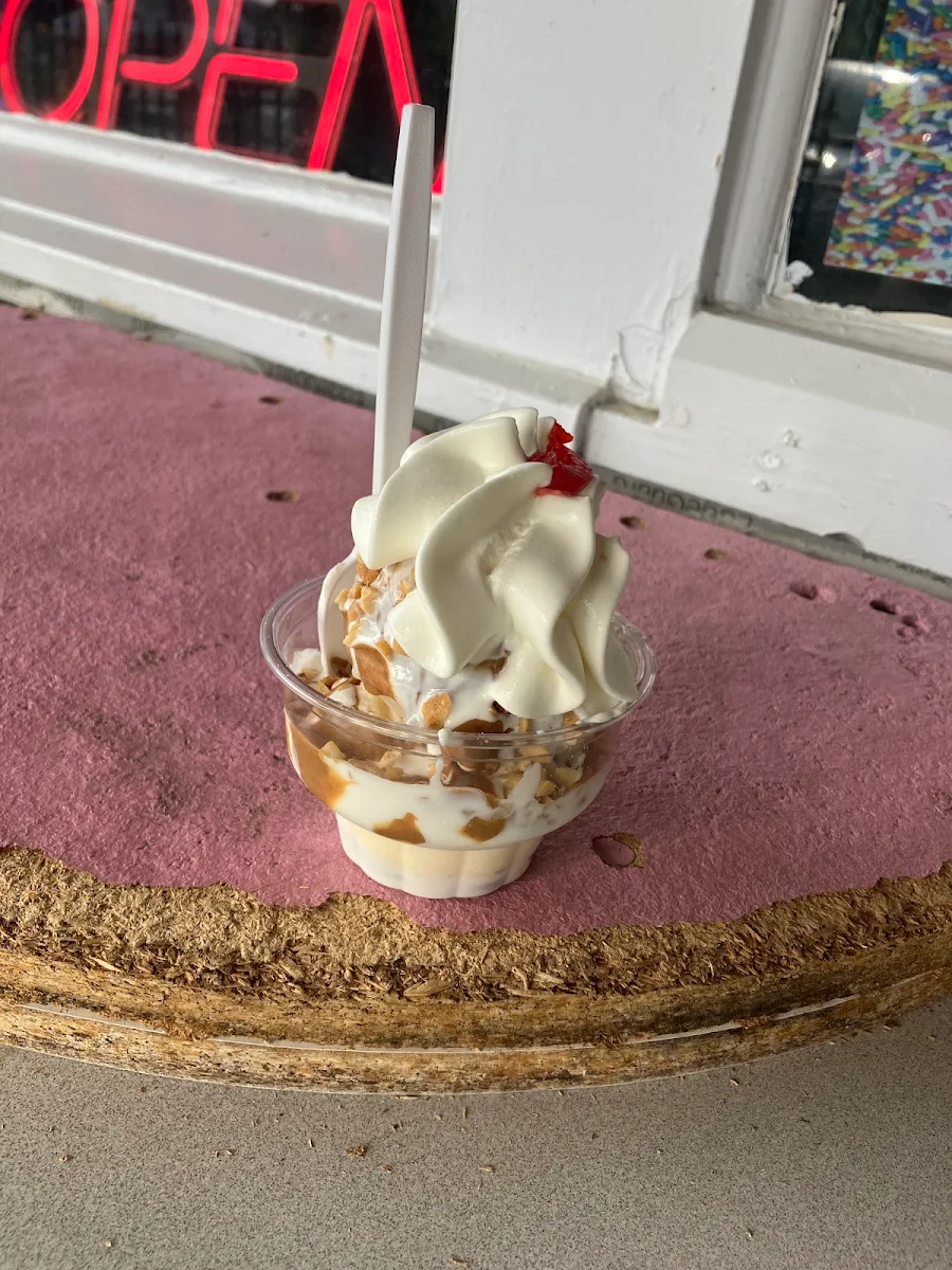 Peanut Butter Marshmallow Sundae