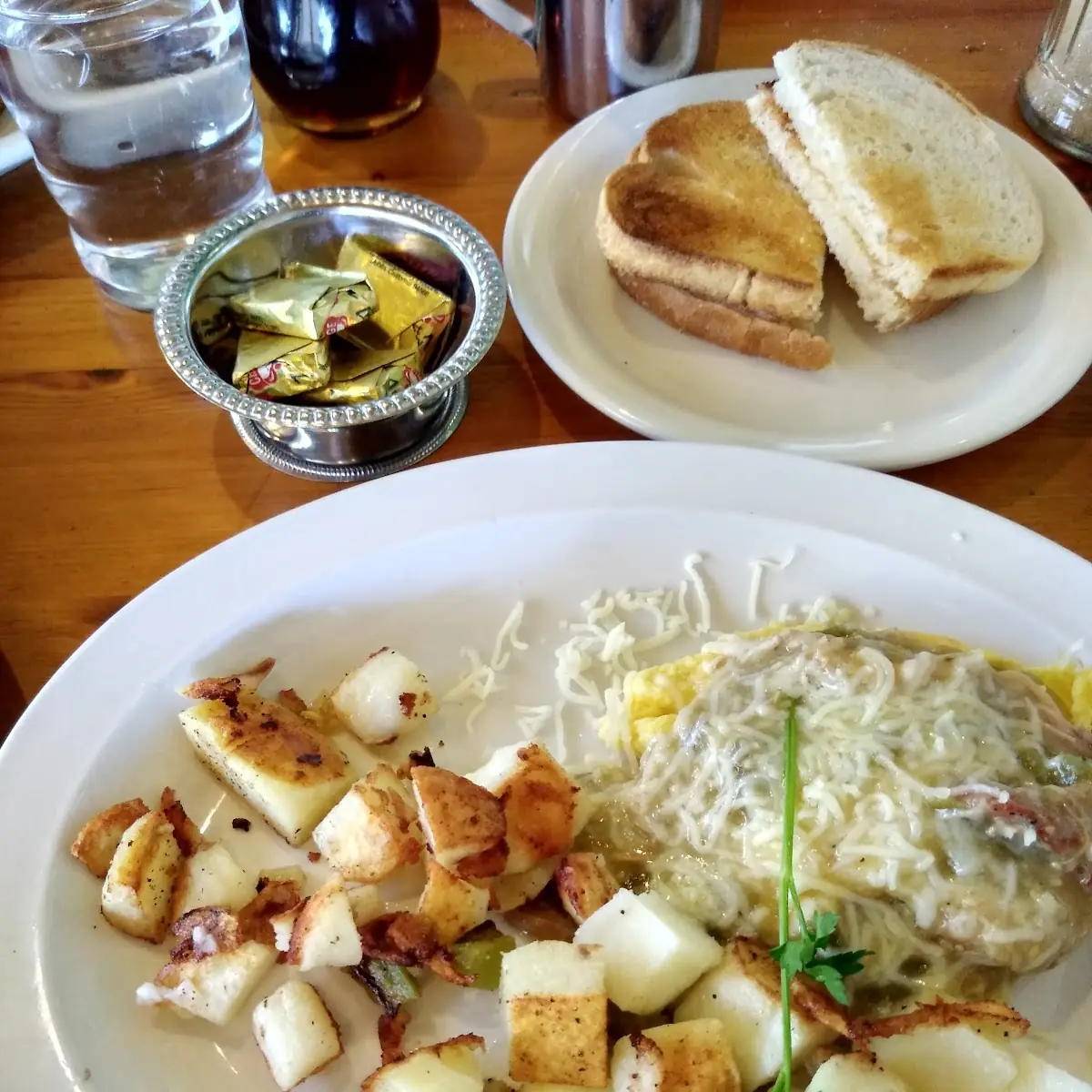 Chile Verde Omelette with Jack Cheese