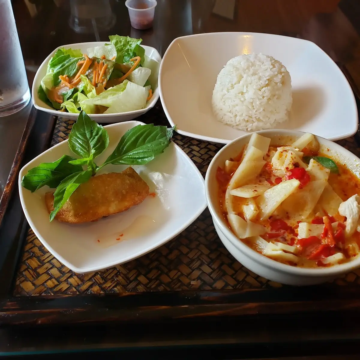 Red Curry Chicken Lunch Special