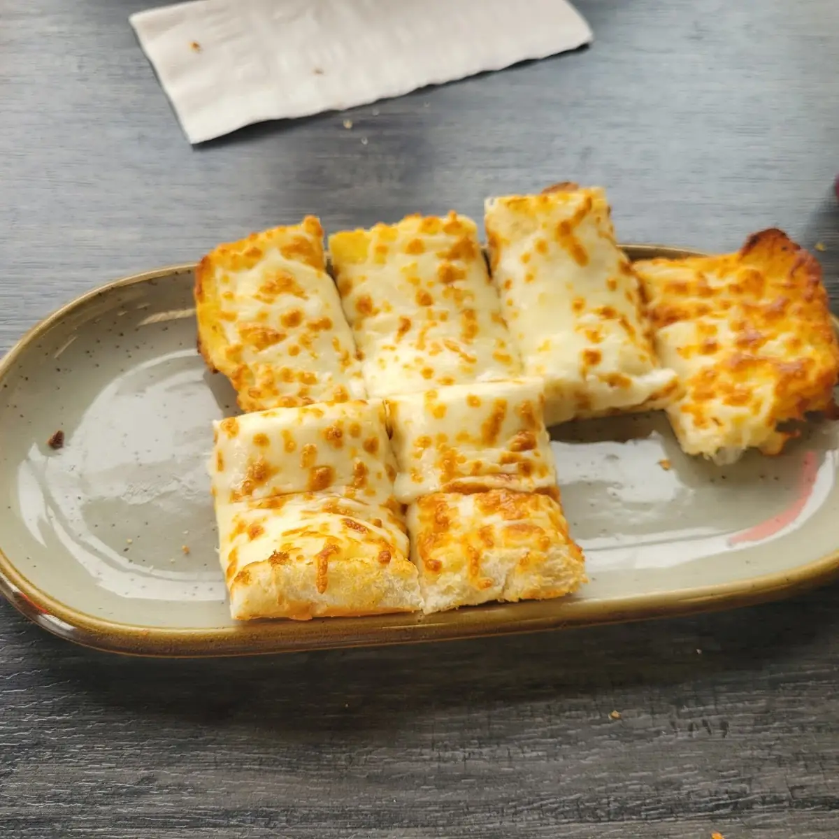 Cheesy Garlic Bread
