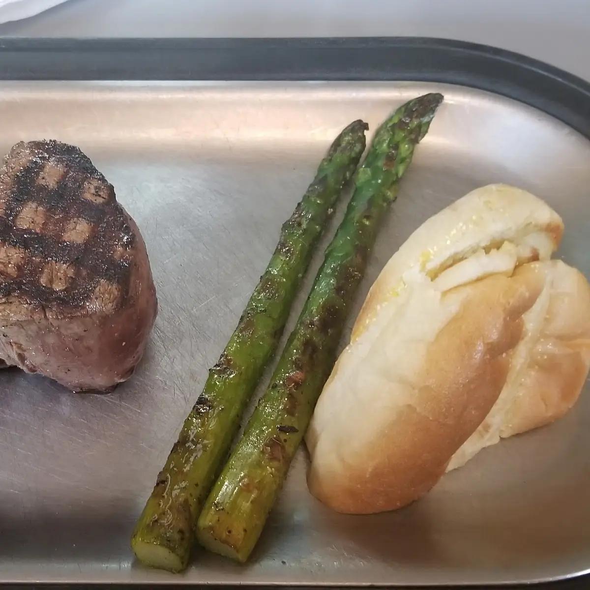 Tenderloin Steak and Asparagus