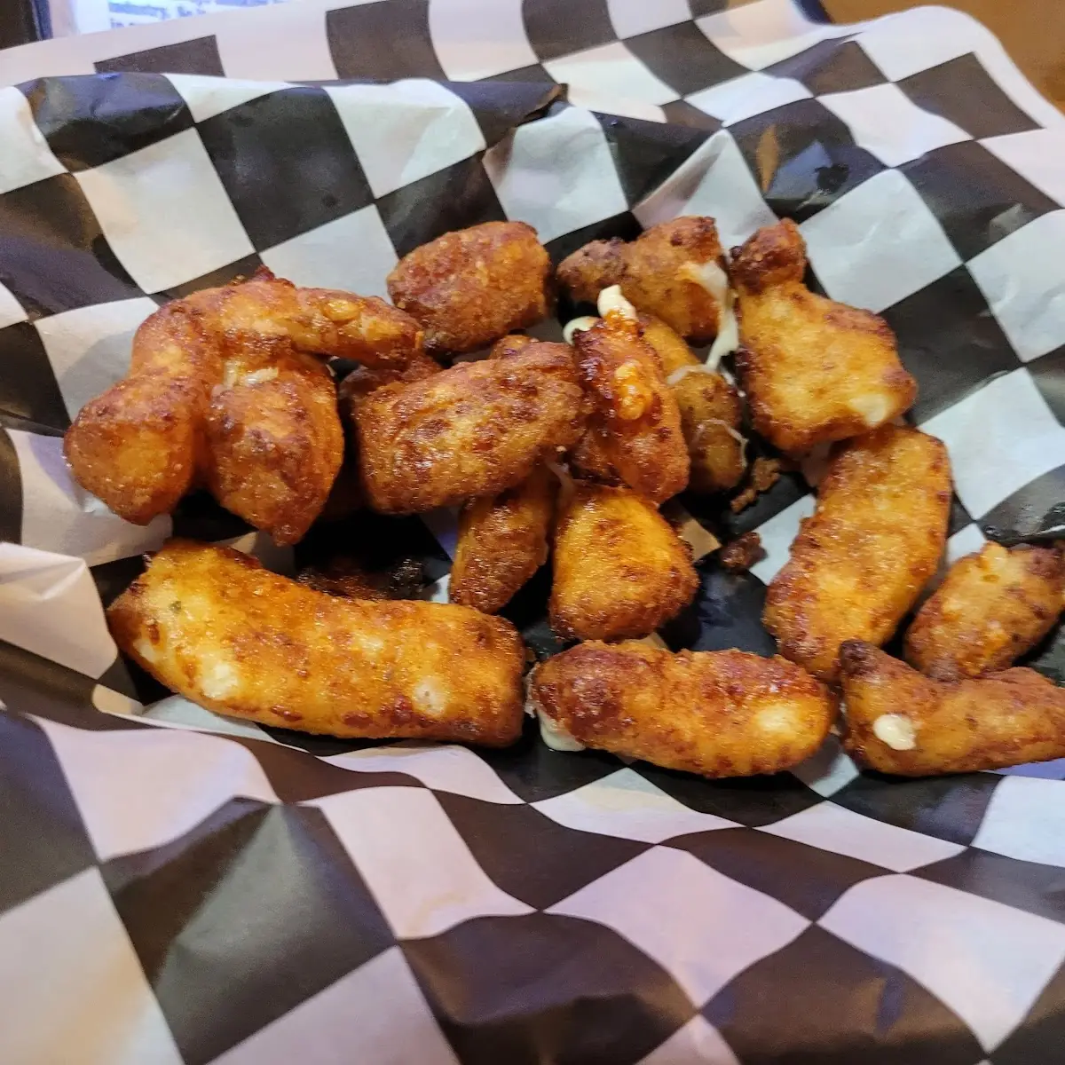Garlic Cheese Curds