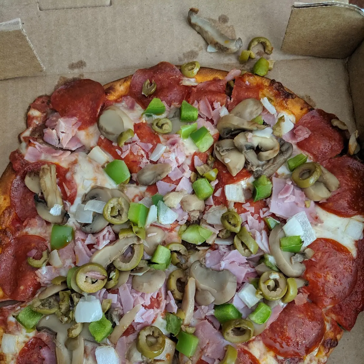 Deluxe Pizza