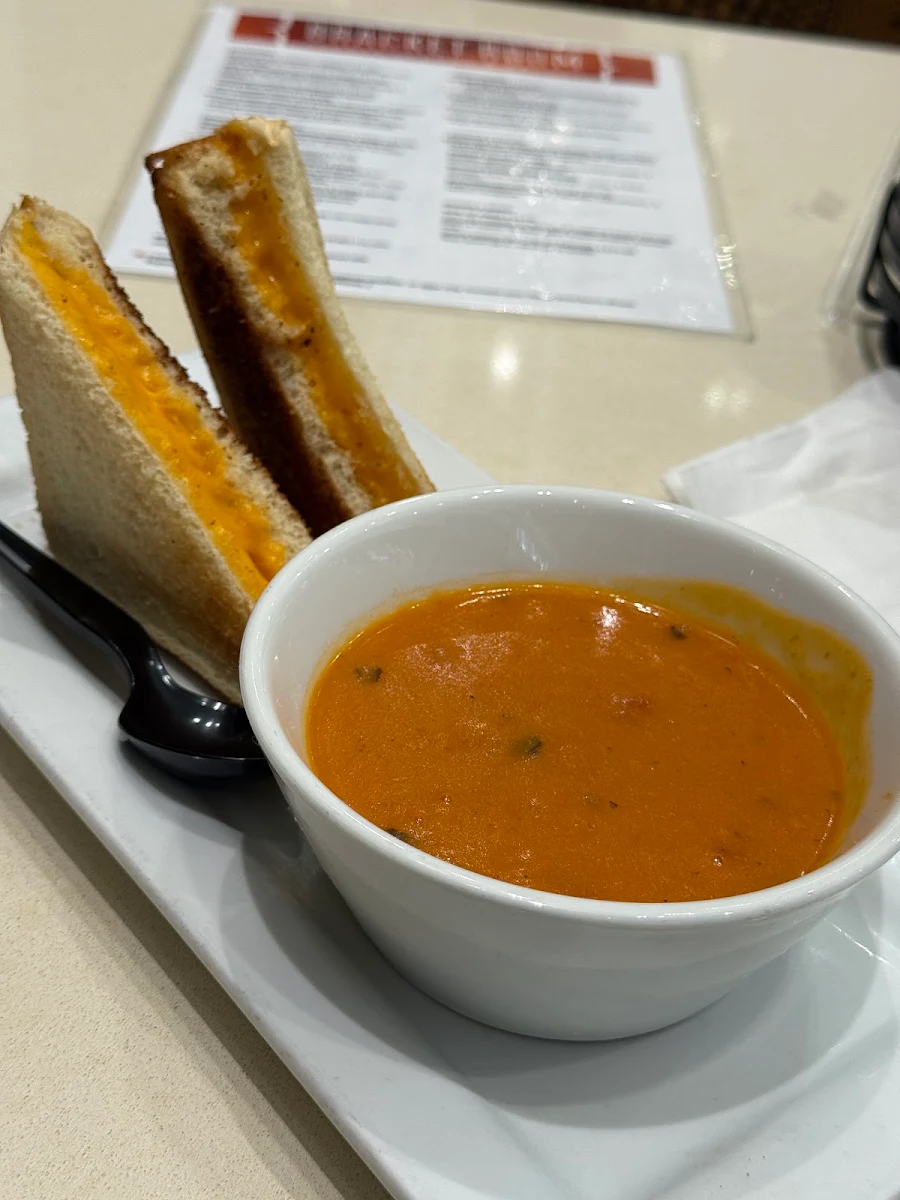 Grilled Cheese w Roasted Tomato Soup