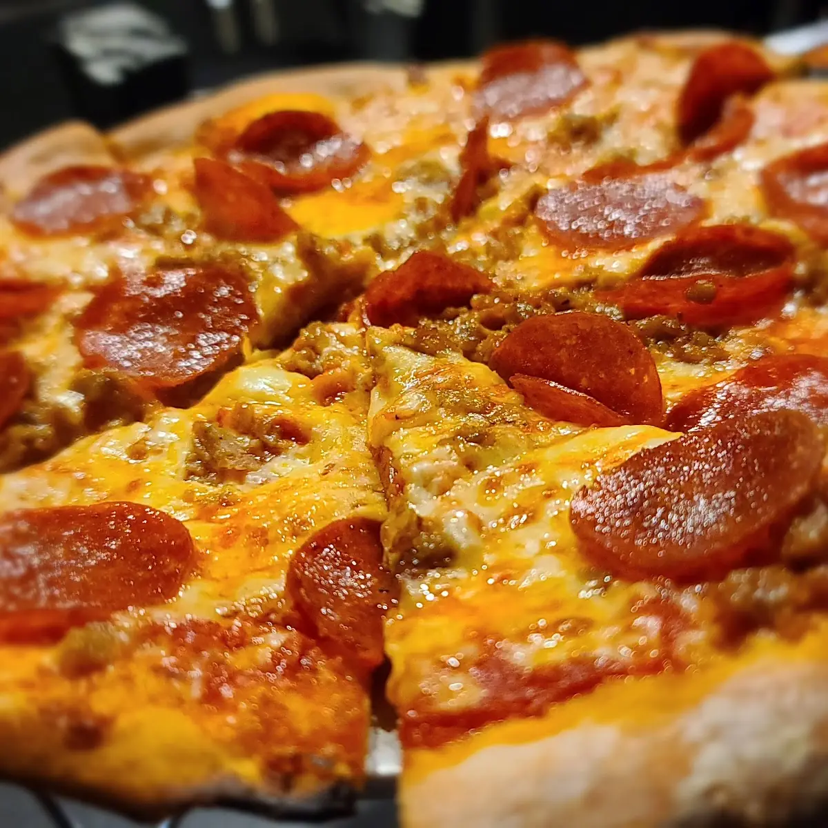 Pepperoni Pizza w Sausage