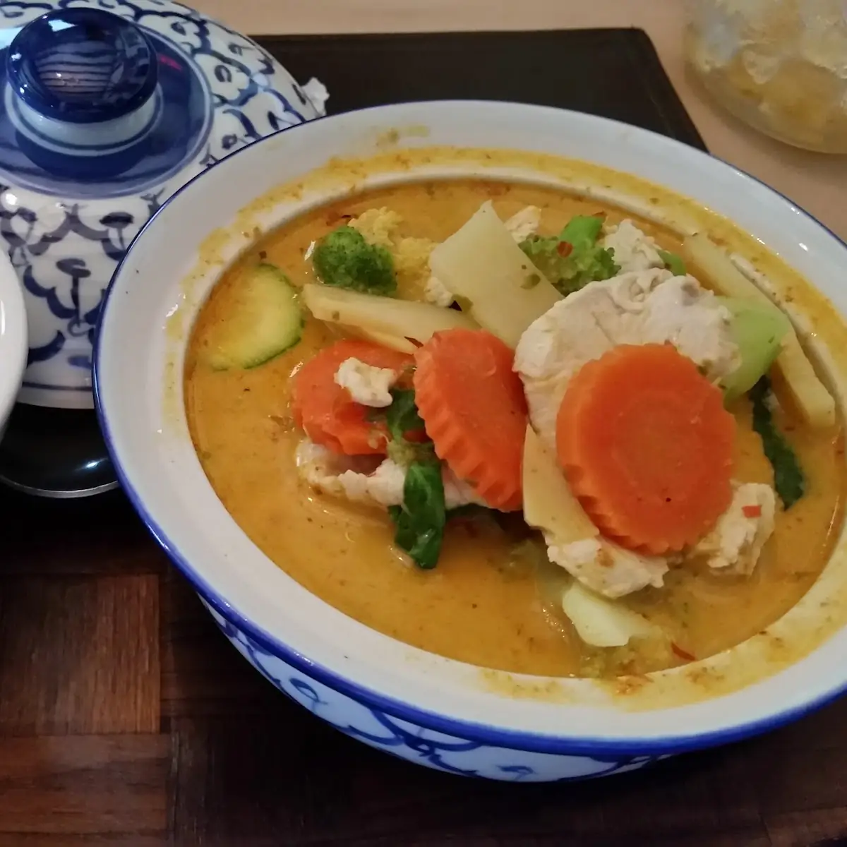 dn Red Curry xx