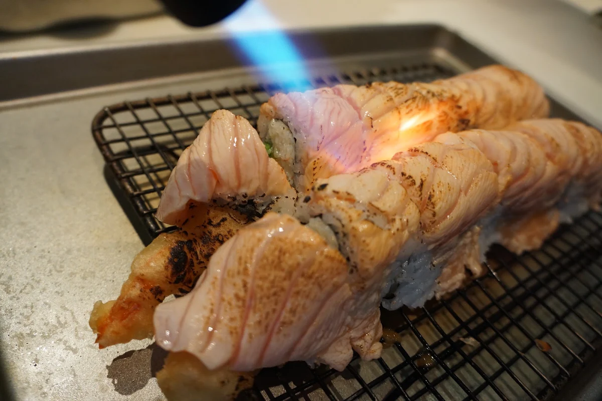 Aburi Salmon Fire Roll