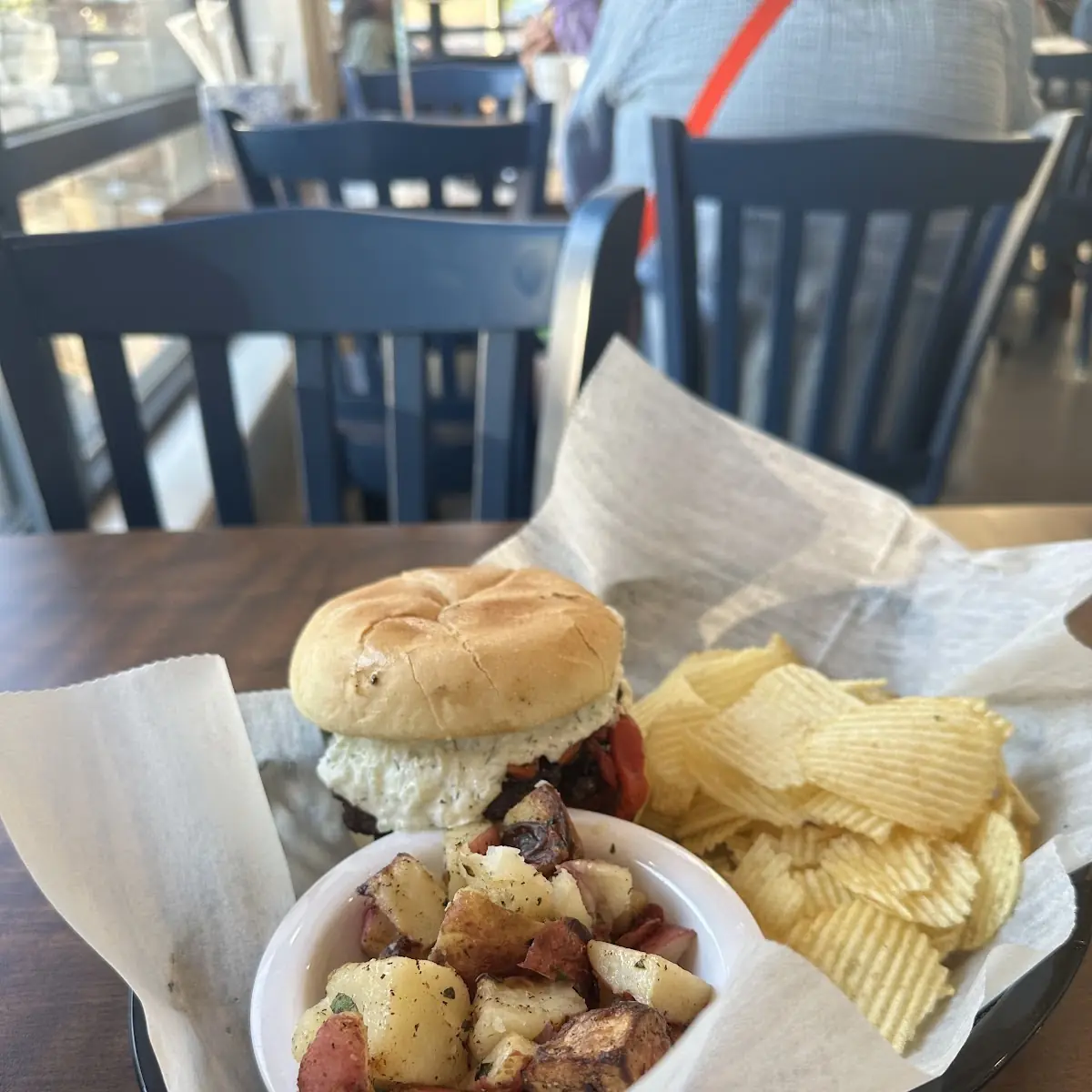 Mediterranean Lamb Burger with Red Potatoes and Chips
