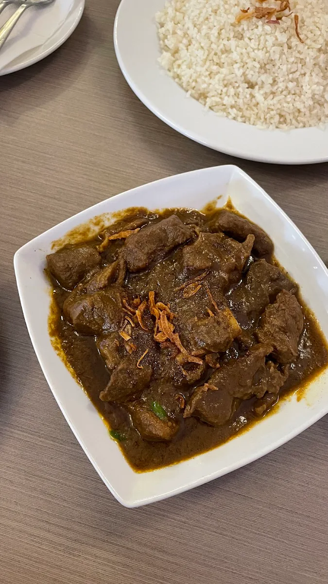 Beef Curry, Hut-Bazaar