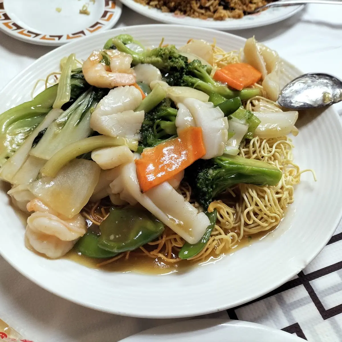 Seafood with Vegetable Chow Mein