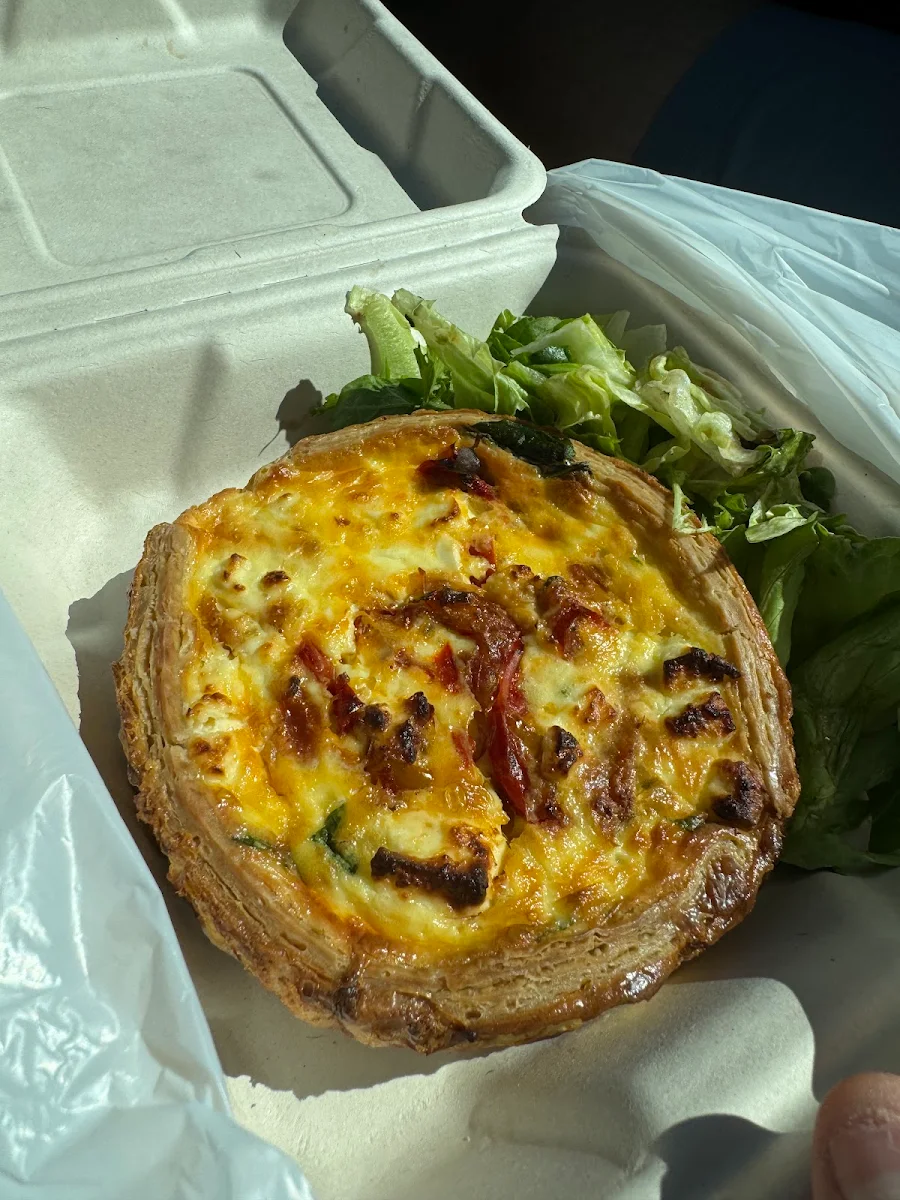 Red Pepper and Goat Cheese Quiche
