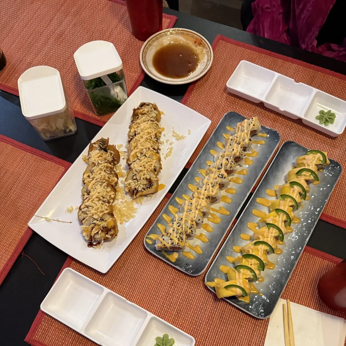 Dragon BBQ Eel Roll