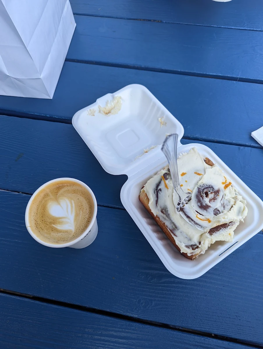 Cinnamon Roll & Cappuccino