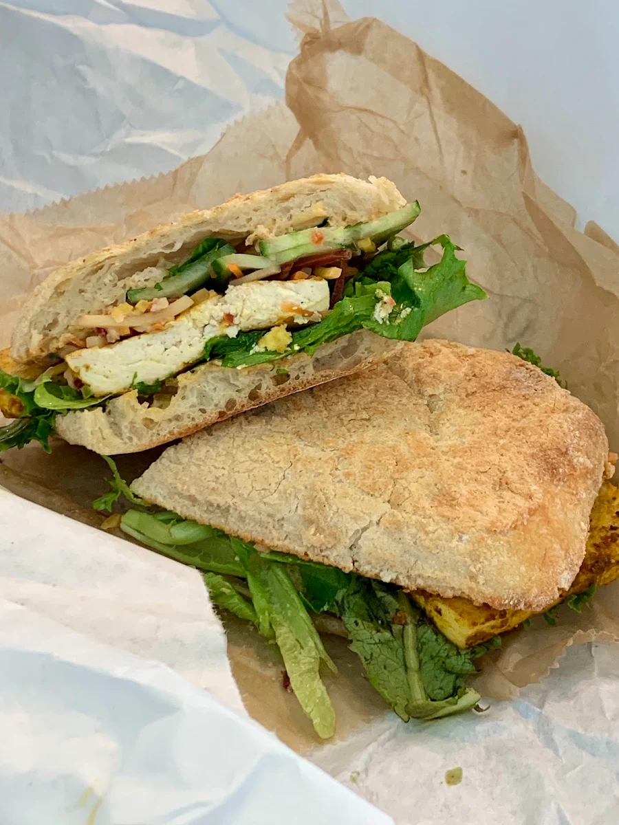 Vegan Tofu Bahn MI