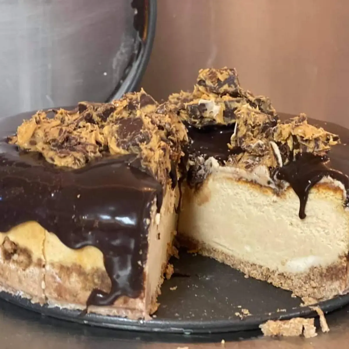 Peanut Butter Cup Cheesecake