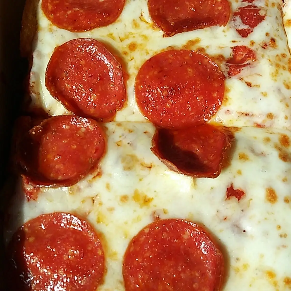 5 Pepperoni Pizza & 20 Oz Soda