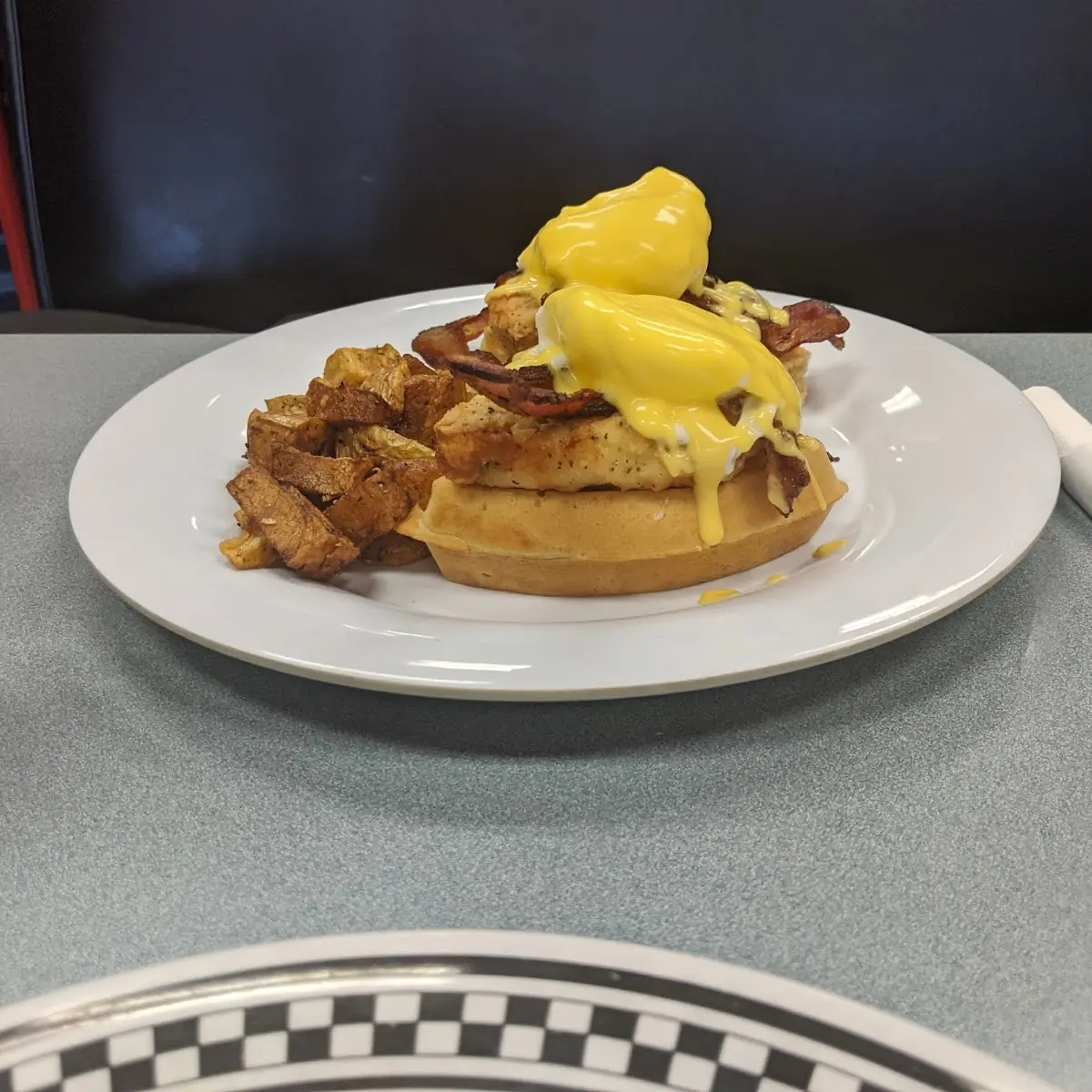 Crispy Chicken Benedict