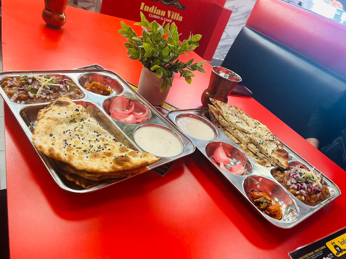 Amritsari Kulcha, Indian Villa Curry N Cake