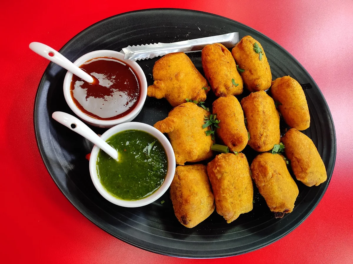Paneer Pakora, Indian Villa Curry N Cake