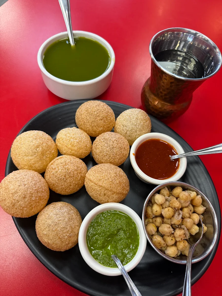 Panipuri Golgappa 8 Pieces, Indian Villa Curry N Cake