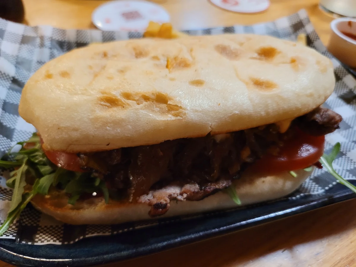 Steak Sandwich, Lakers Tavern