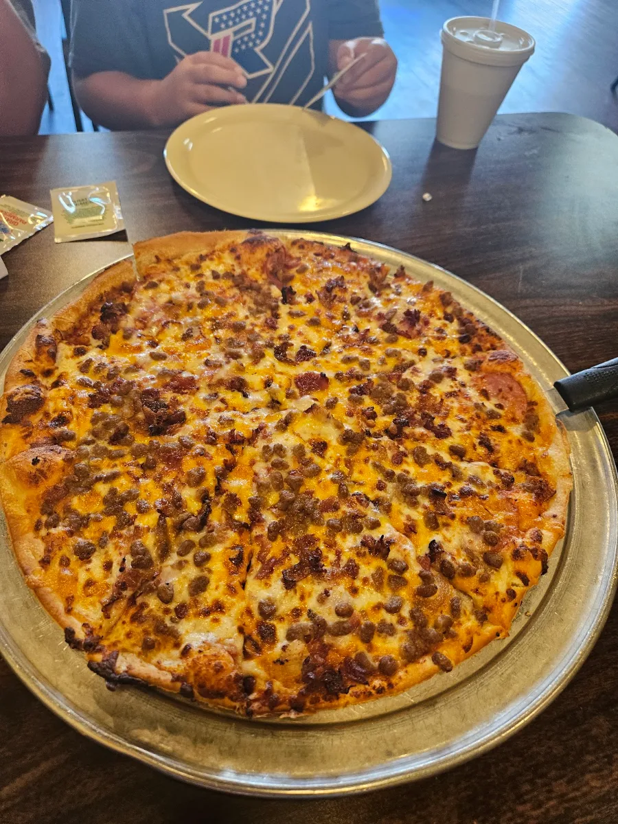 Bacon Cheeseburger Pizza