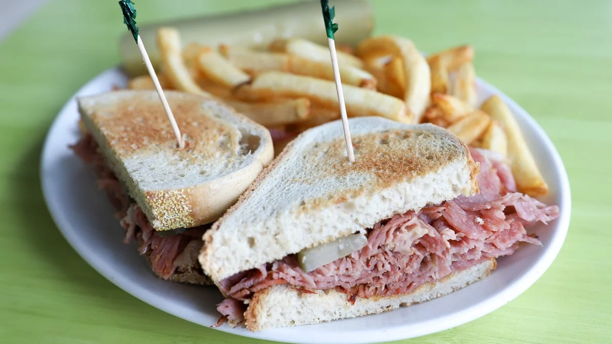 Highlights, Sunnyside Grill