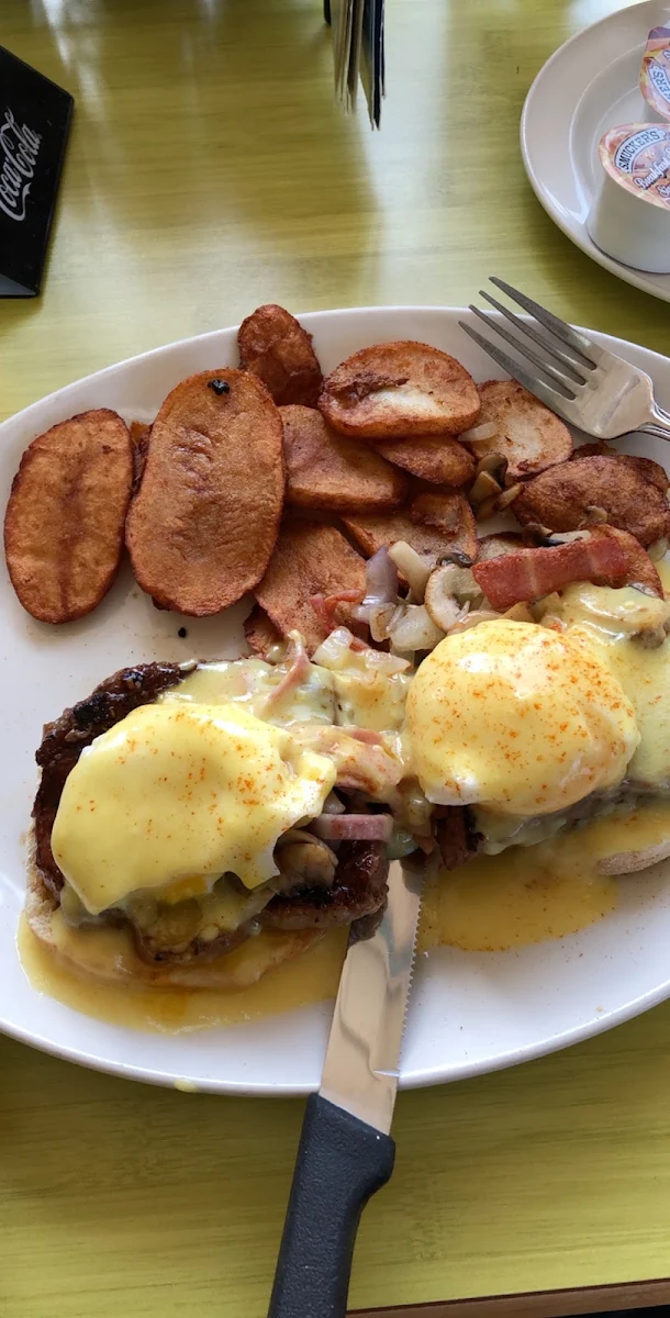 Steak Eggs Hollandaise, Sunnyside Grill