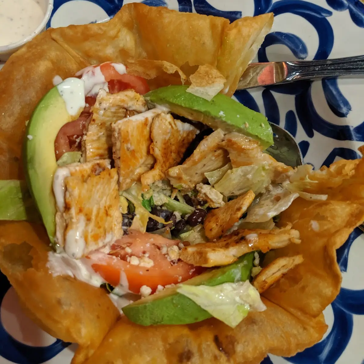 Avocado Salad with Grilled Chicken