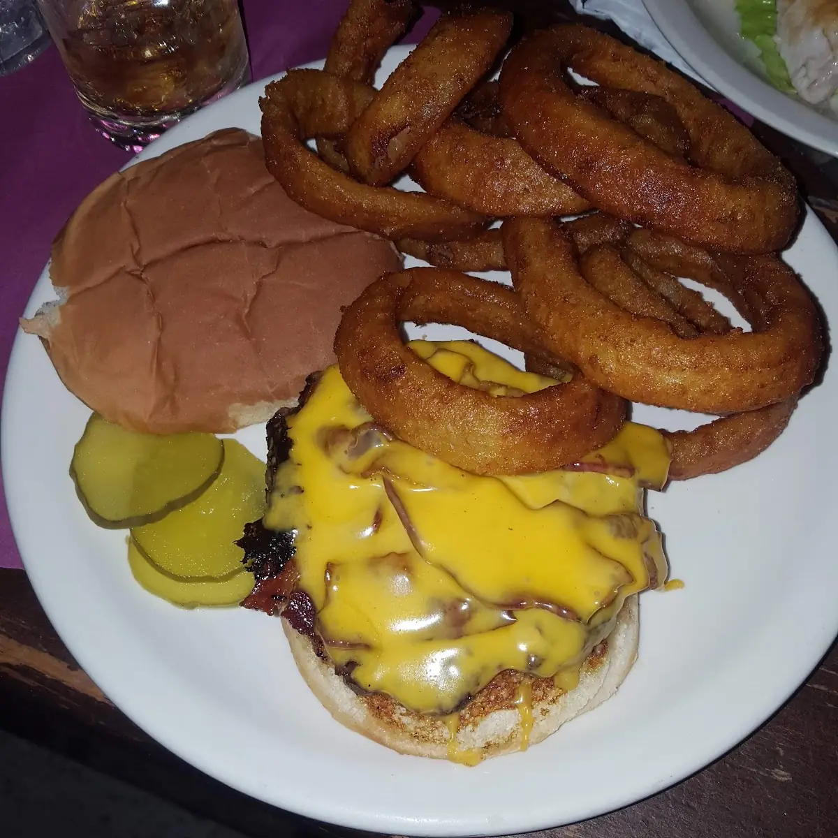 Cheeseburger and Onion Rings