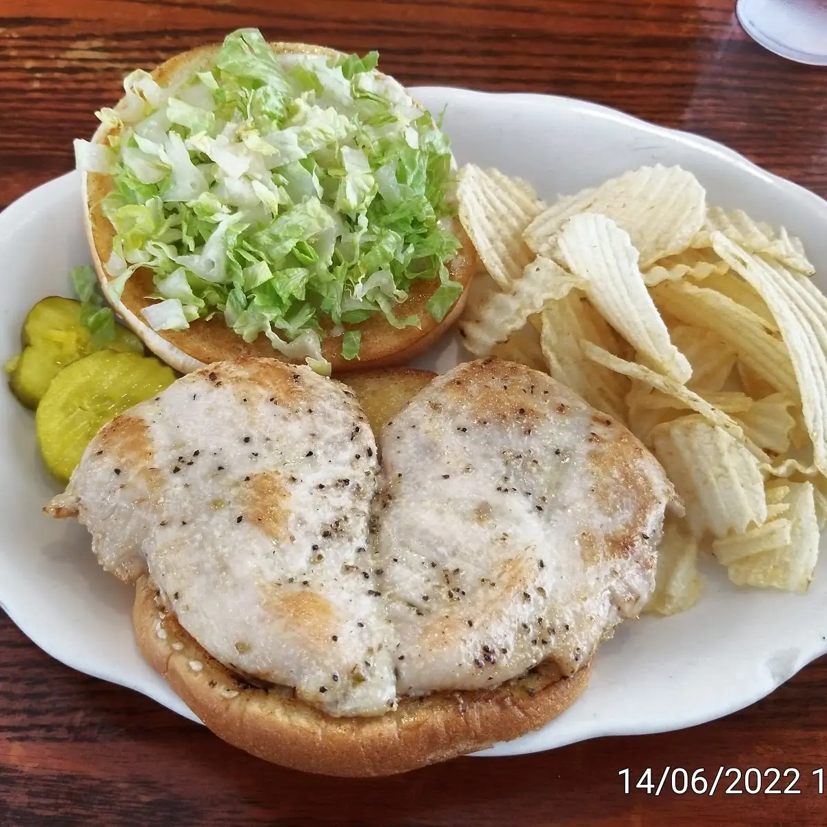 Grilled Chicken Sandwich with Lettuce and Mayo