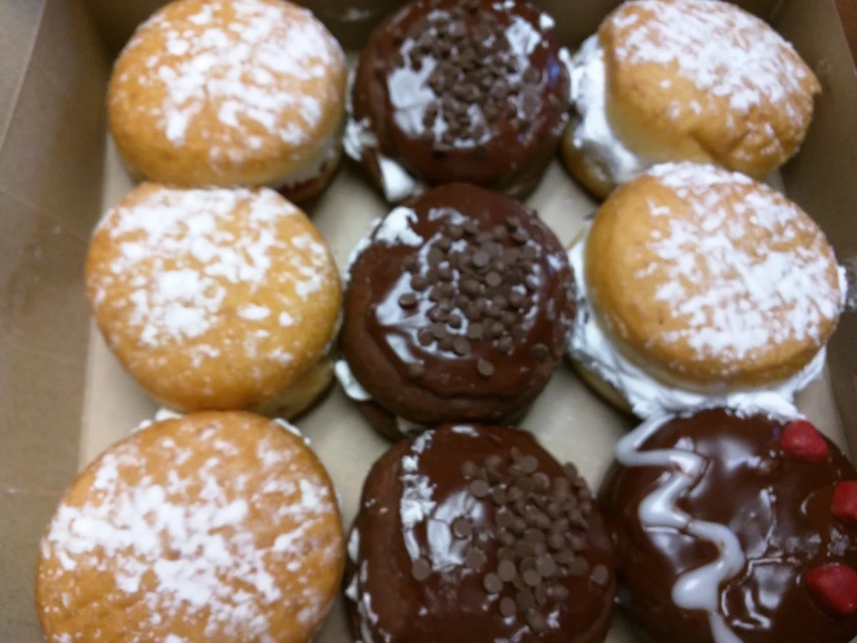Donouts, Tim Hortons