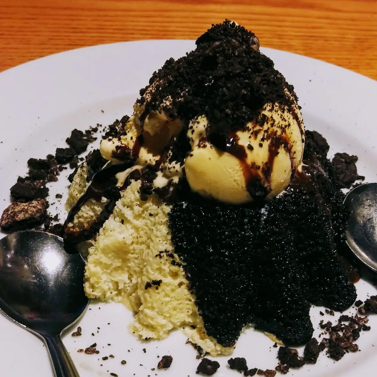 Oreo Molten Cake
