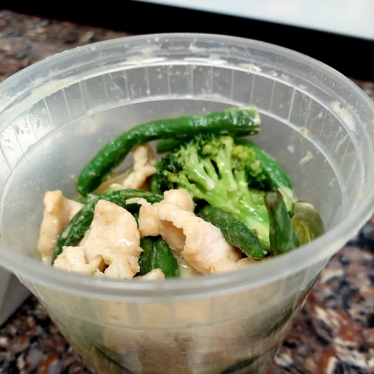 Thai Chicken Dumplings (6 Pieces)