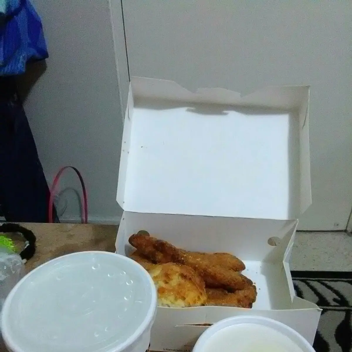 Pechufiletes Con Papas Majadas