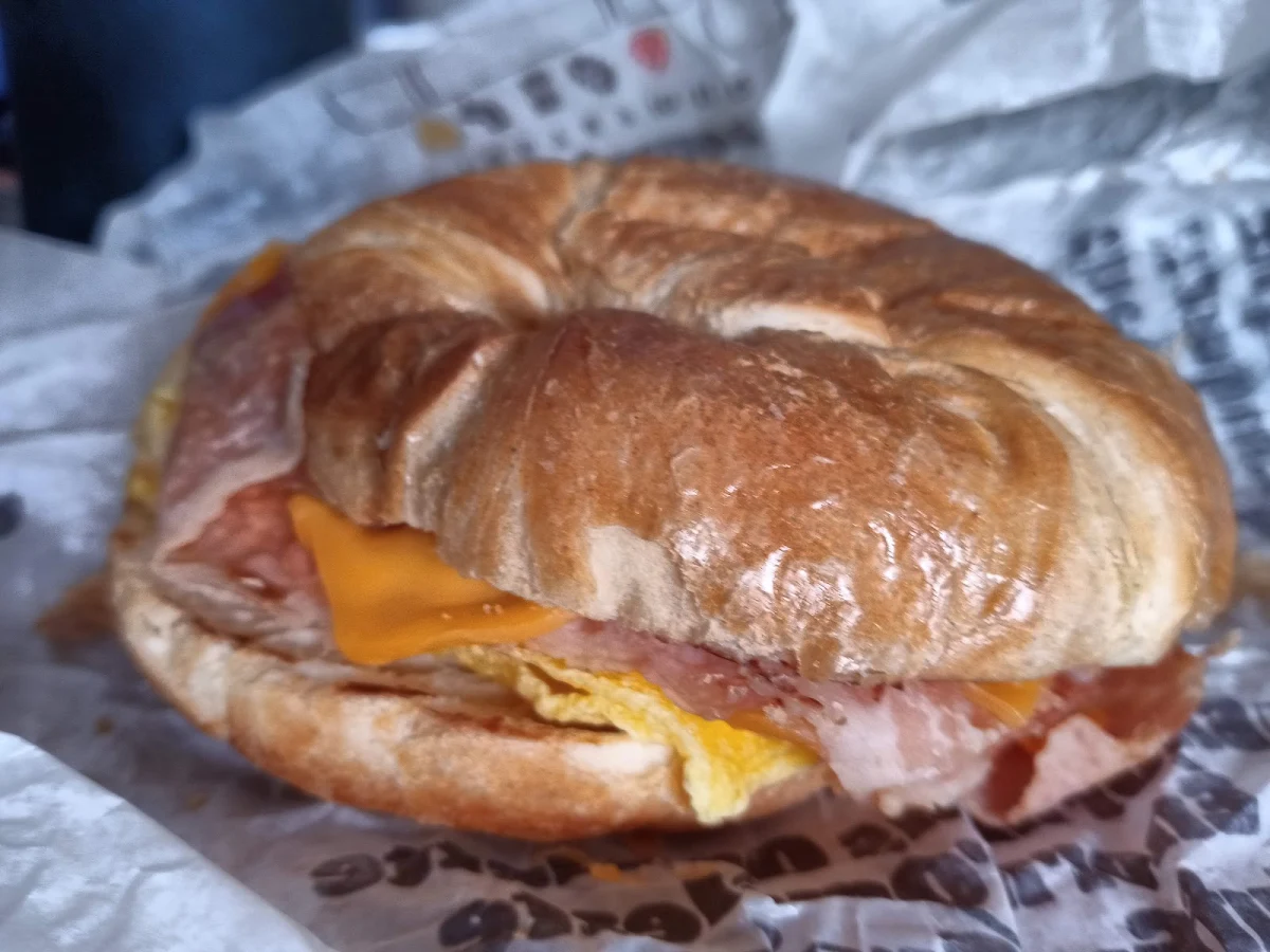 Bacon Egg & Cheese Croissan'Wich