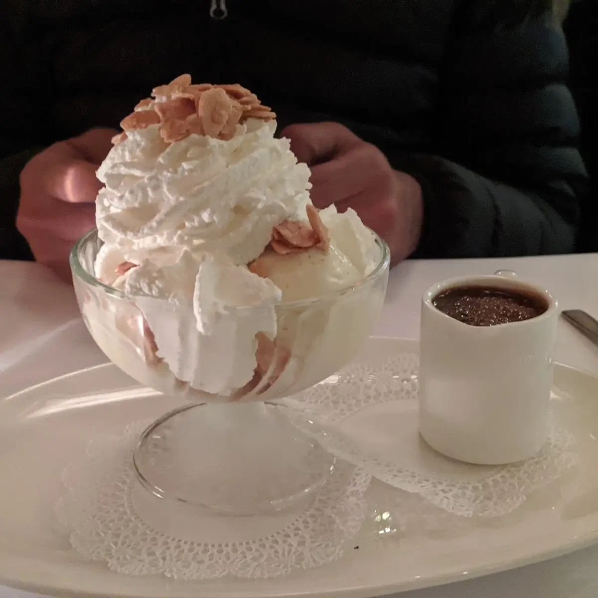 Harry's Hot Fudge Sundae