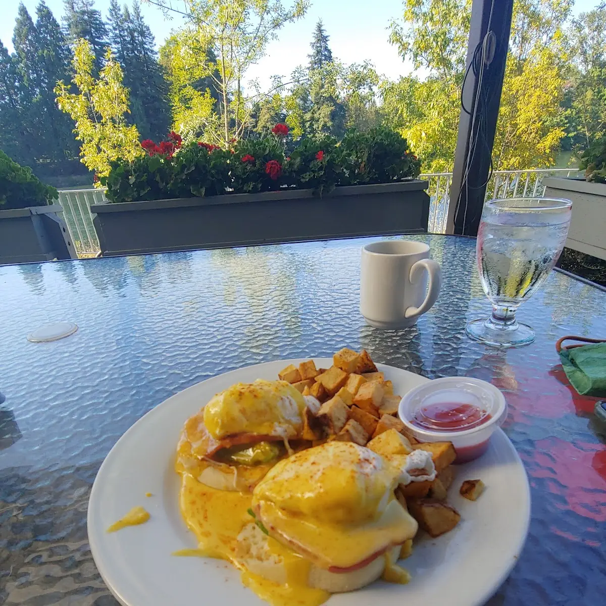 Eggs Benedict