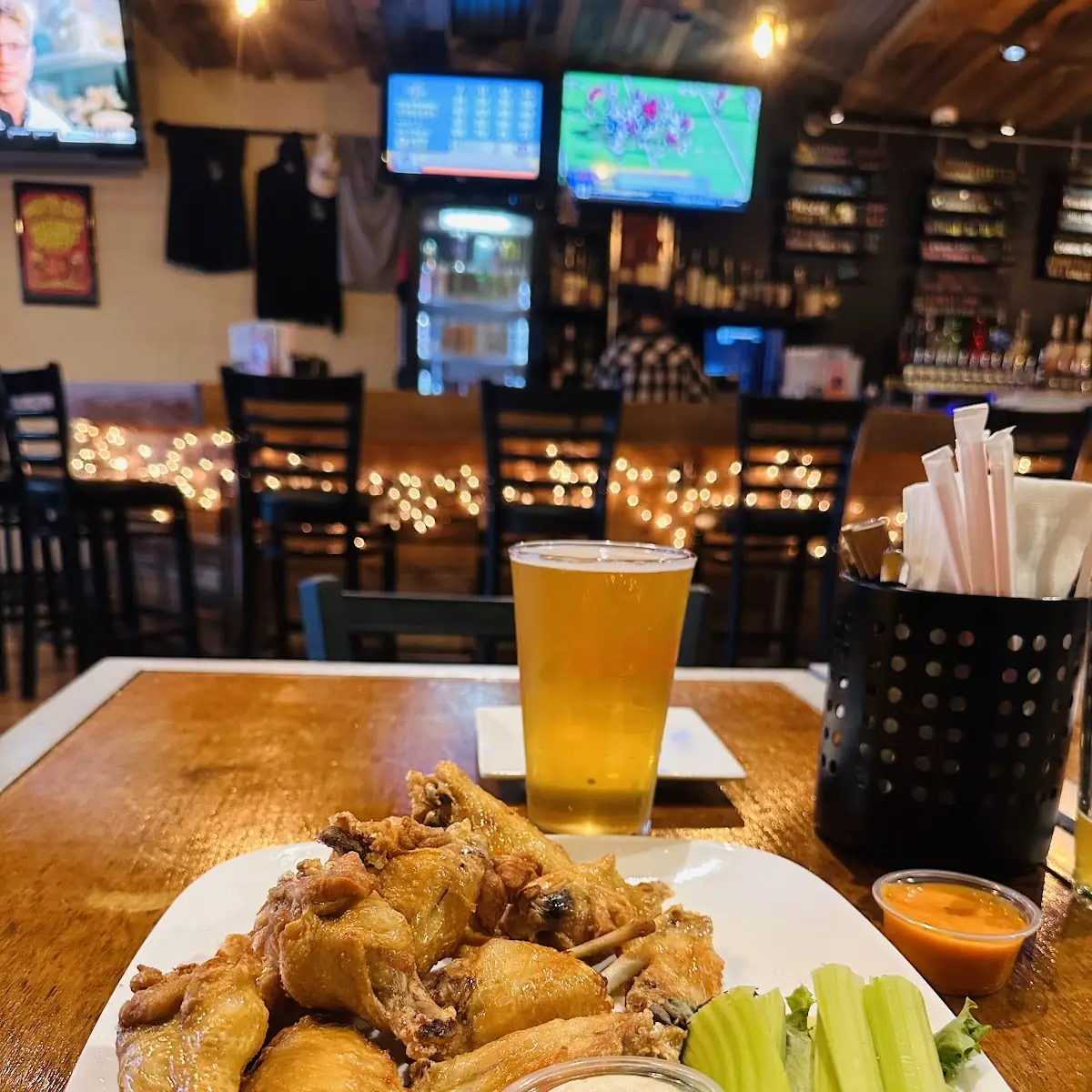 Buffalo Wings with Dipping Sauce