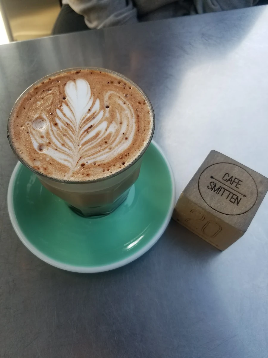Peppermint Mocha Oatmilk Latte
