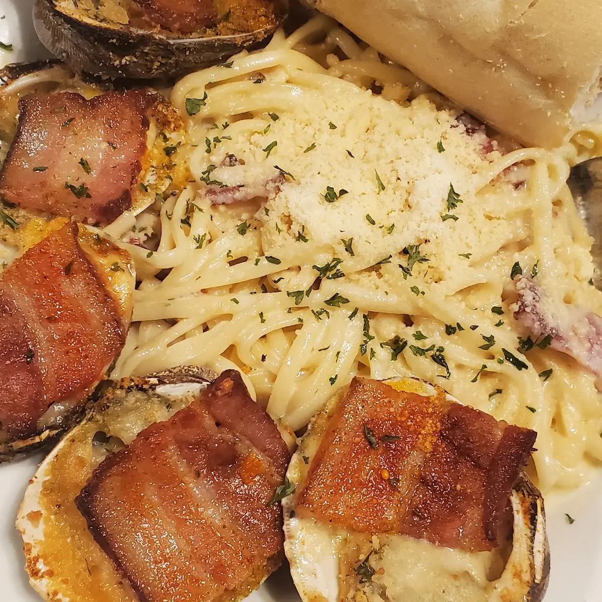 Clams Casino Carbonara