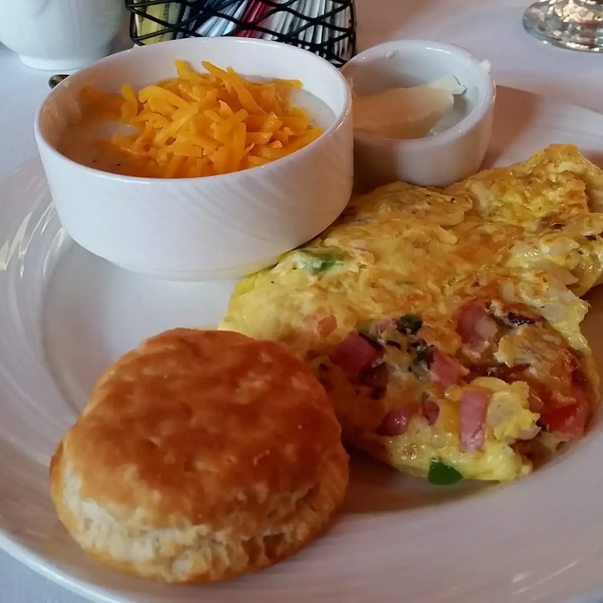 Western Omelette with Cheese Grits