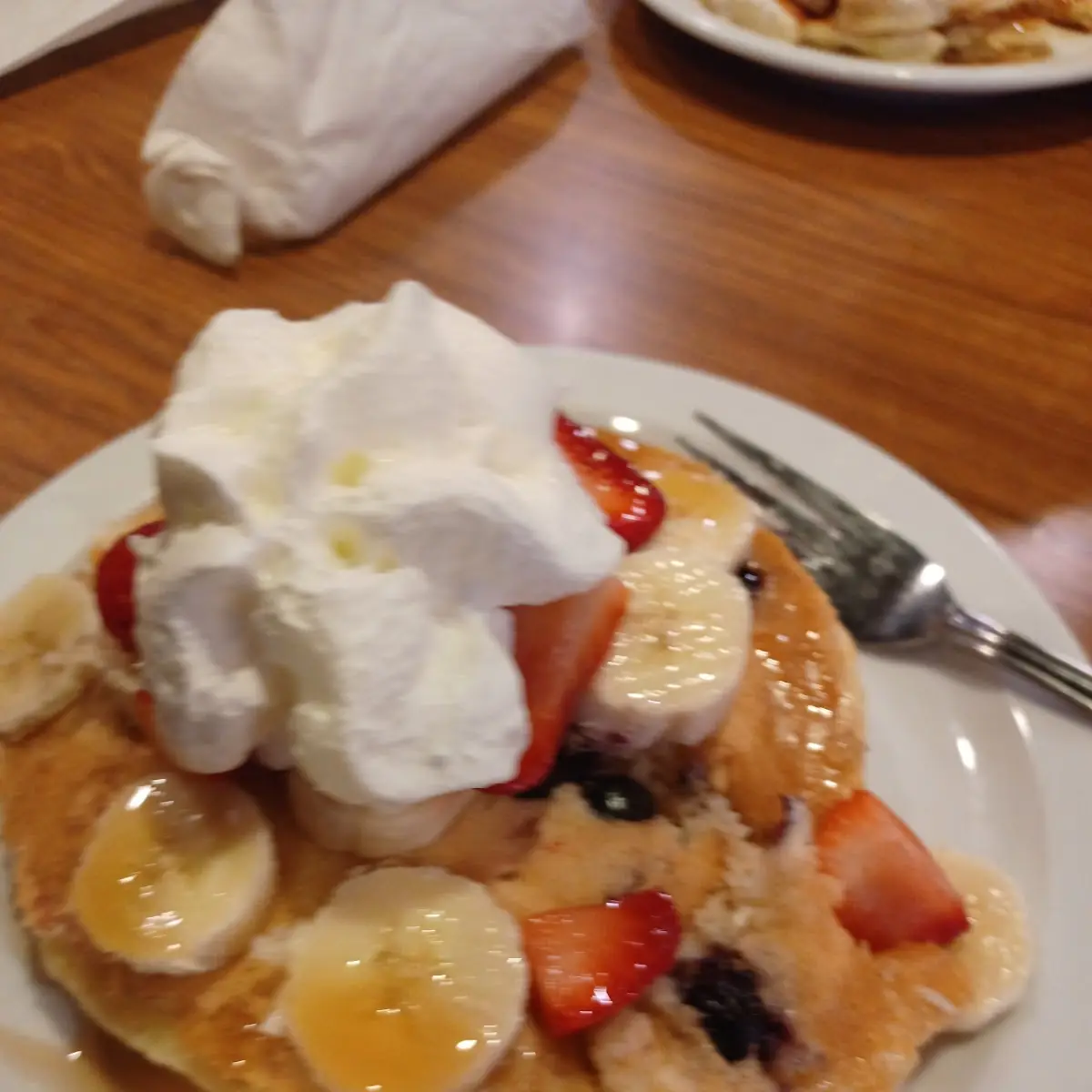 Berry Banana Pancakes