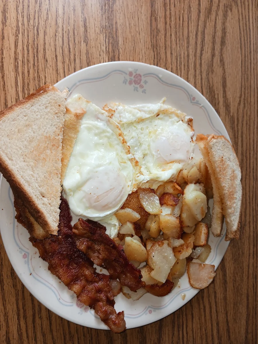 Bacon Eggs and Toast with Fried Potatoes
