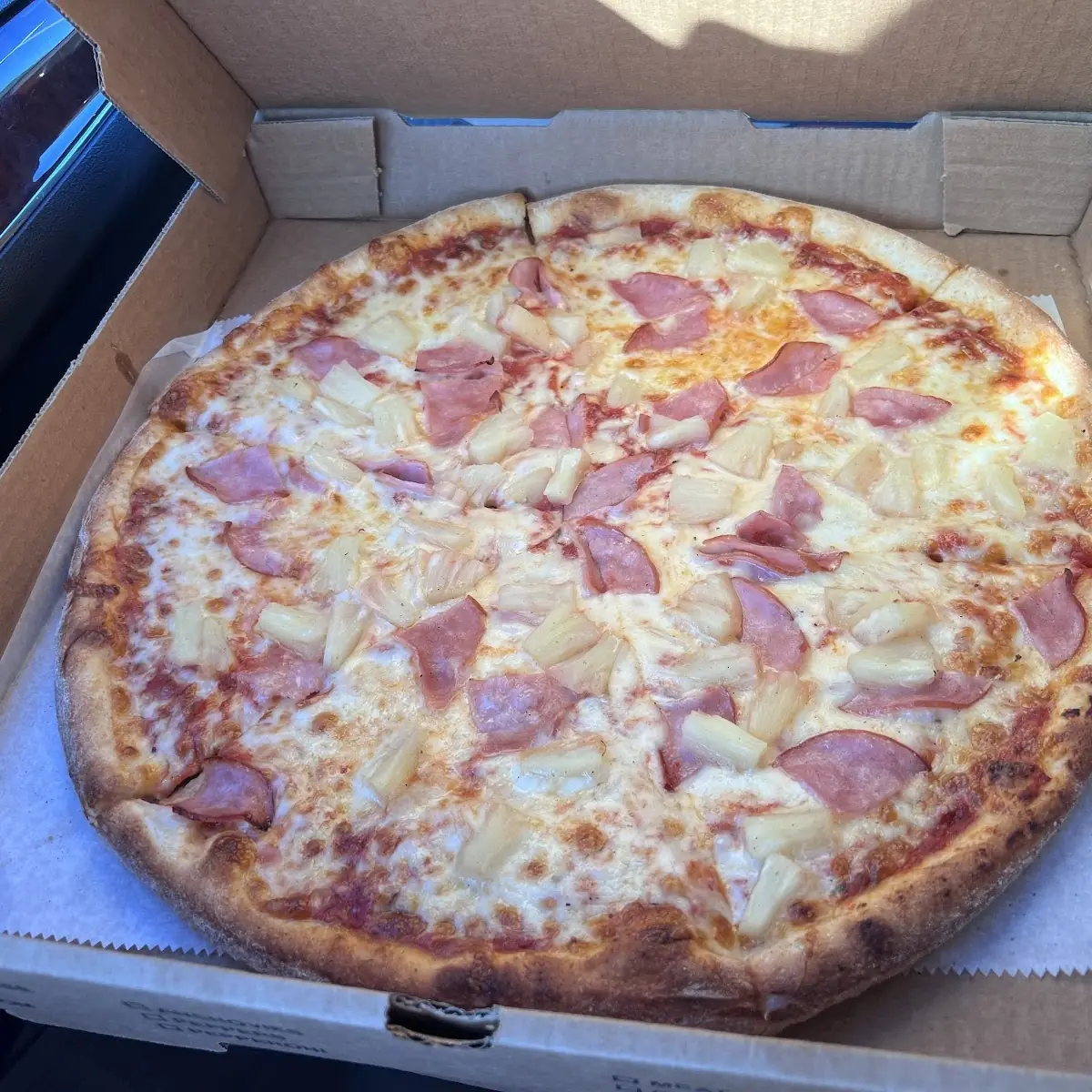 Hawaiian Pizza