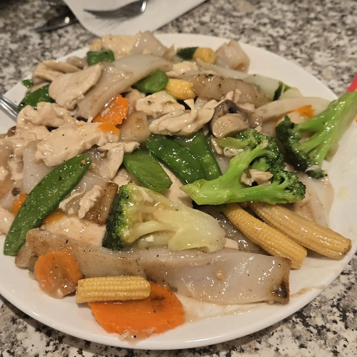 Chicken Chow Fun