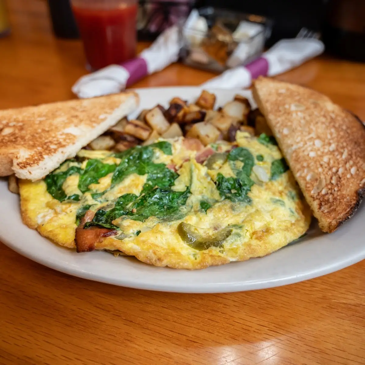 Bavocado Omelette