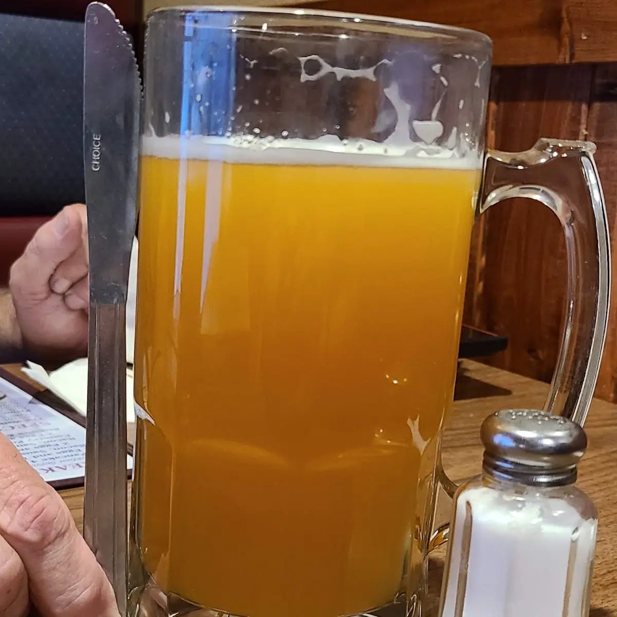 34oz Blue Moon Belgian White