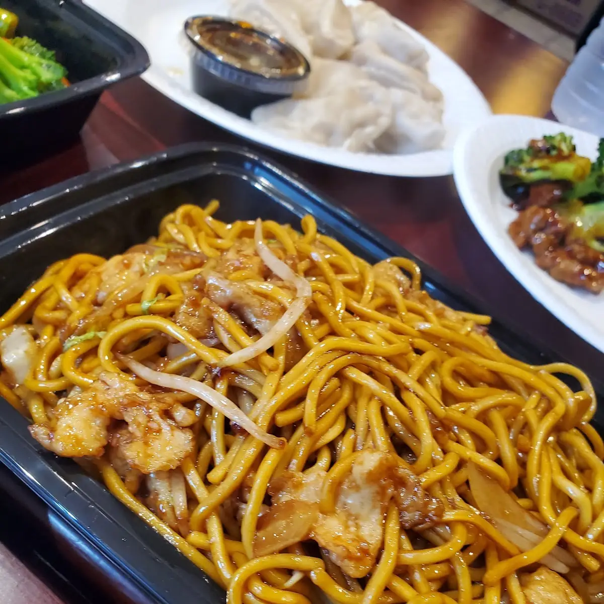 Chicken Lo Mein